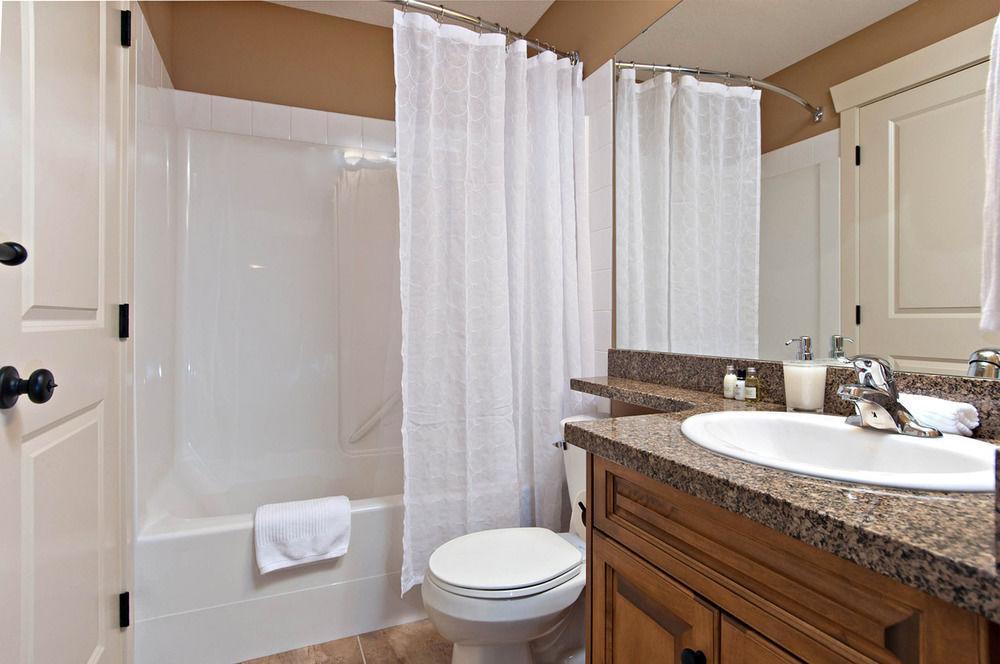 The Willows Suite Vacation Rental Chilliwack Esterno foto